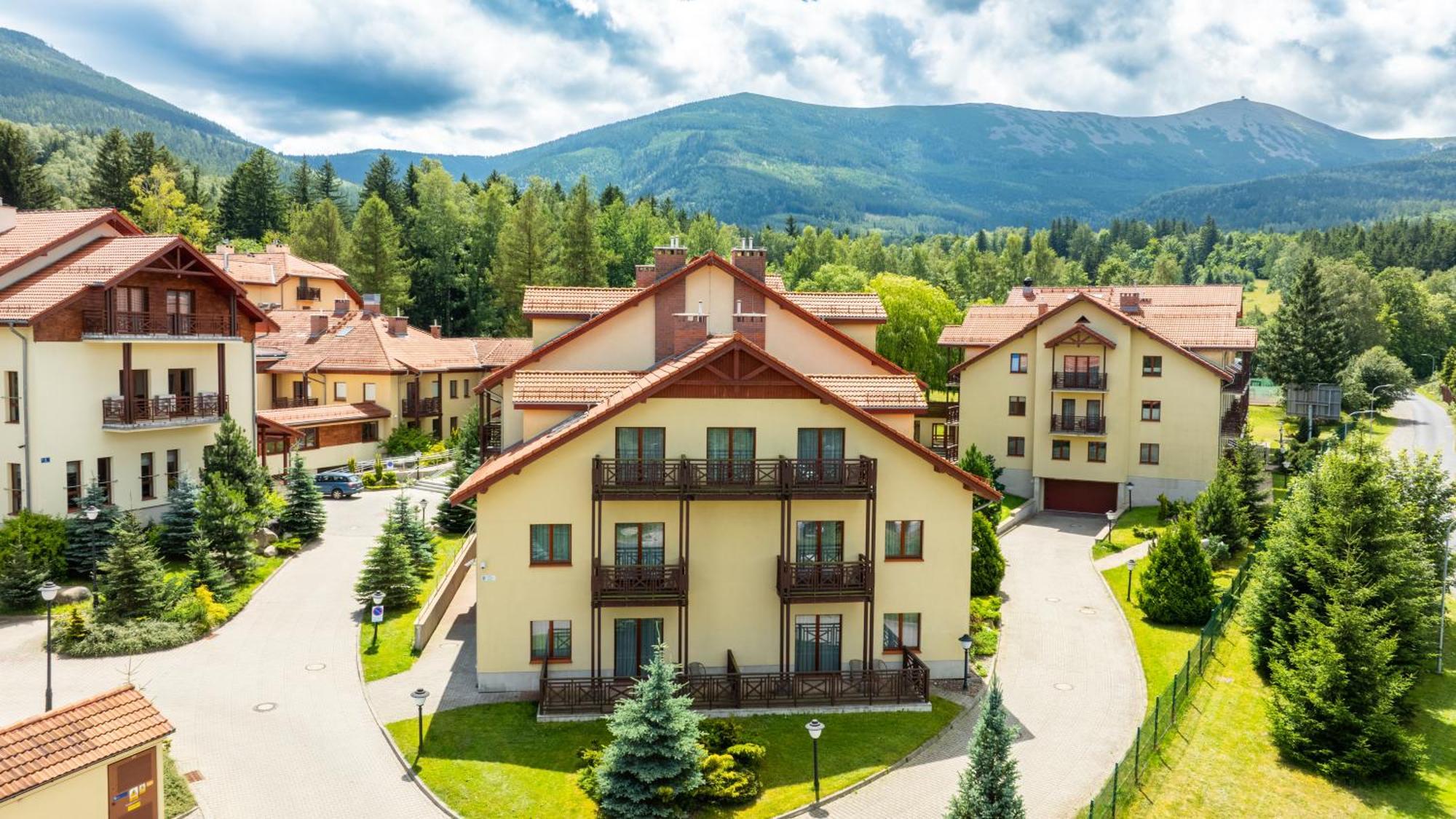 Apartamenty Sun & Snow Sofra Karpacz Bagian luar foto
