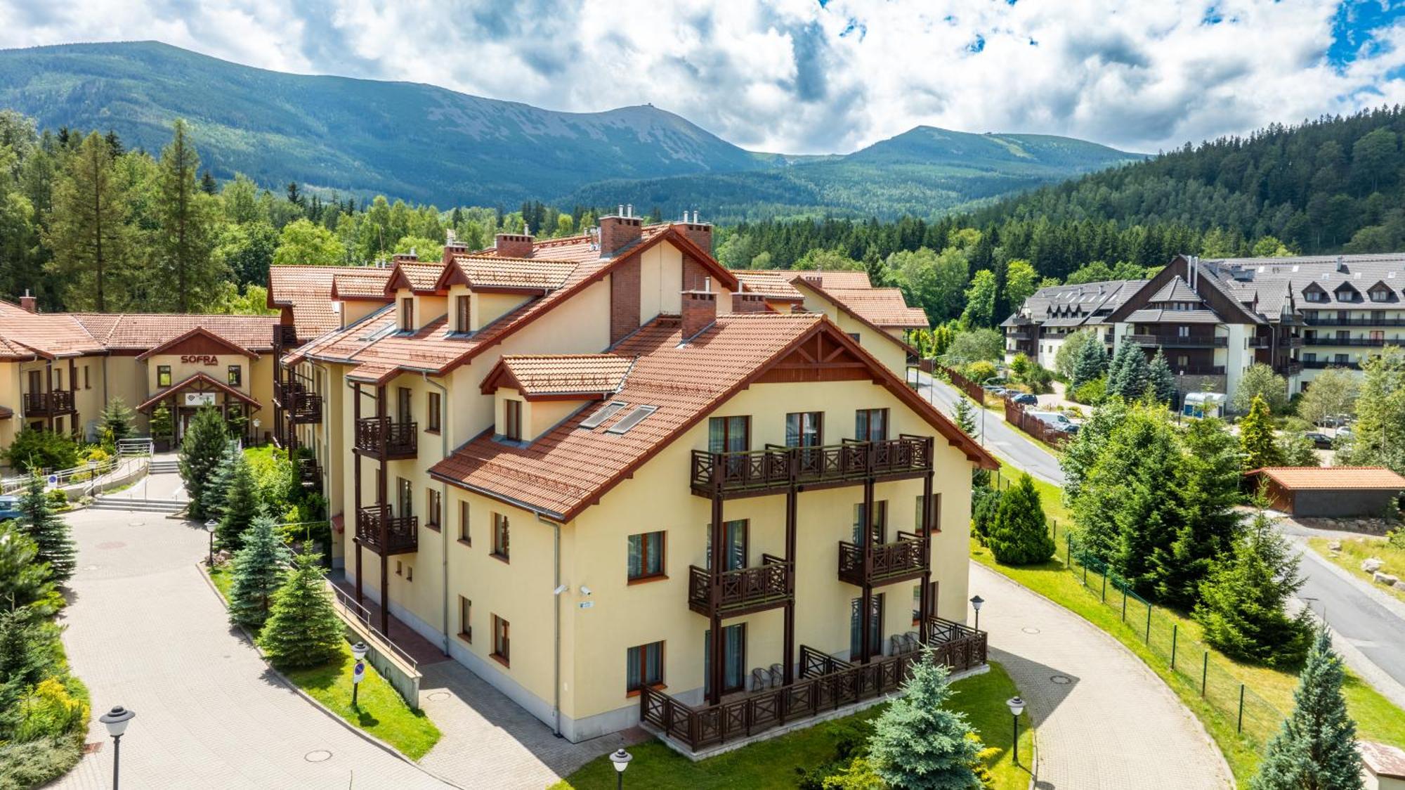 Apartamenty Sun & Snow Sofra Karpacz Bagian luar foto